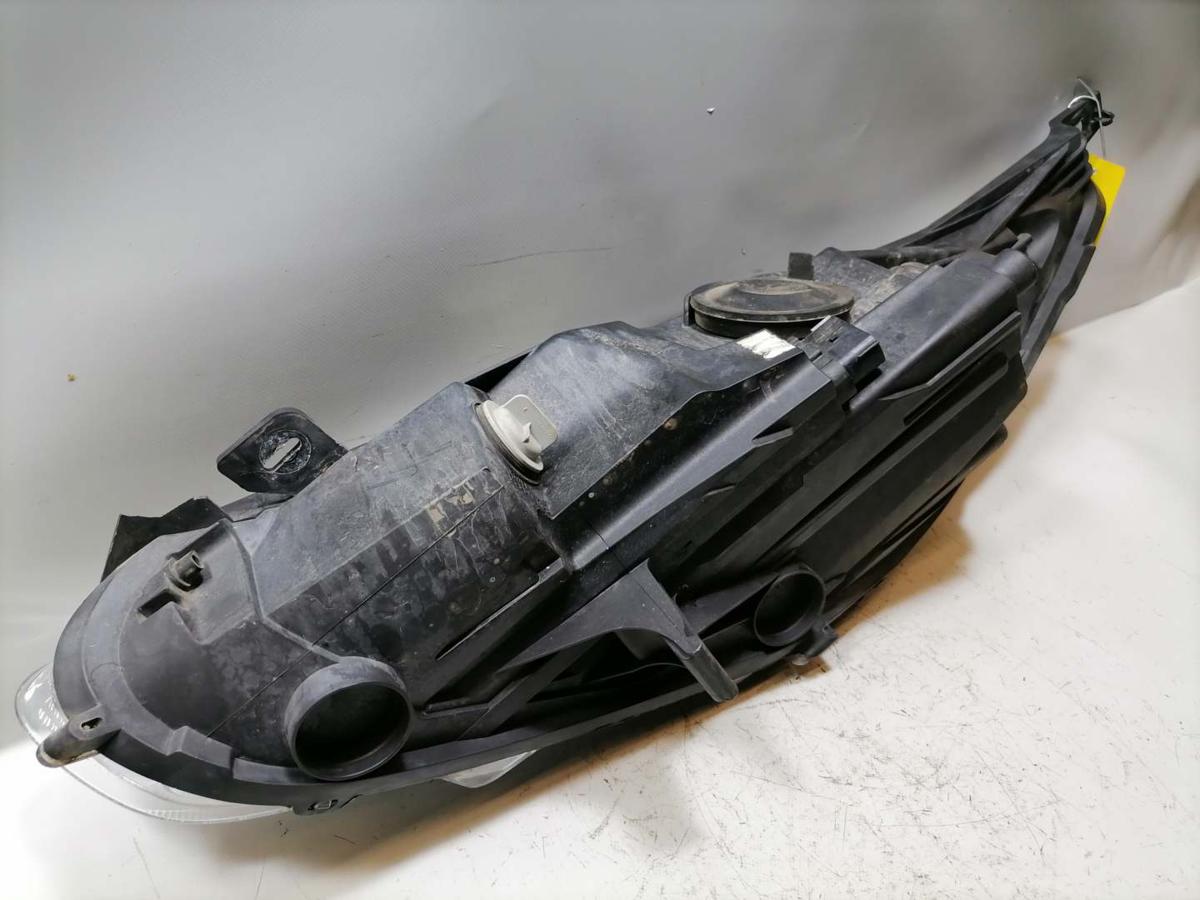 Ford Fiesta original Scheinwerfer vorn rechts Halogen mit LED Tagfahrlicht Bj.2016